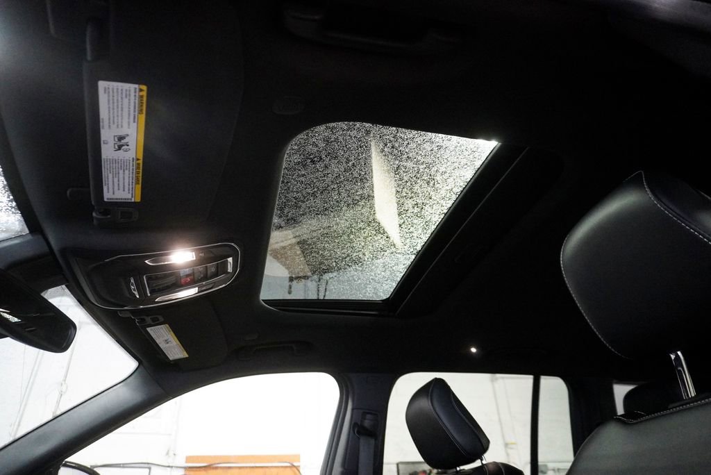 Used 2023 Jeep Grand Cherokee Altitude image 15