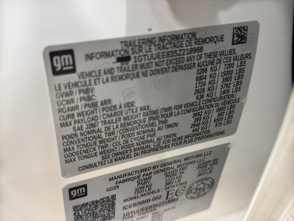 Used 2025 GMC Sierra 1500 AT4 w/ AT4 Premium Package image 46