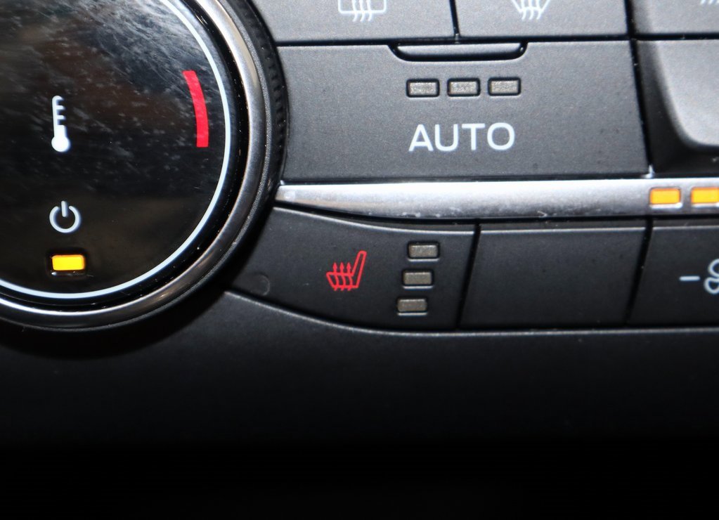 Certified 2025 Ford Escape ST-Line w/ Cold Weather Package image 4