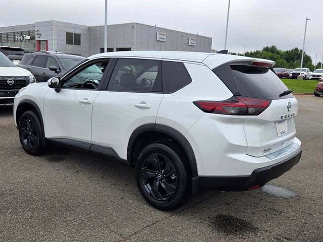 New 2026 Nissan Rogue SV FWD image 9