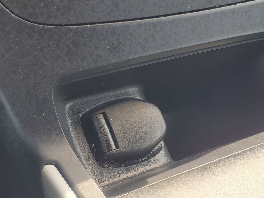 Used 2017 Nissan Sentra SV FWD image 24