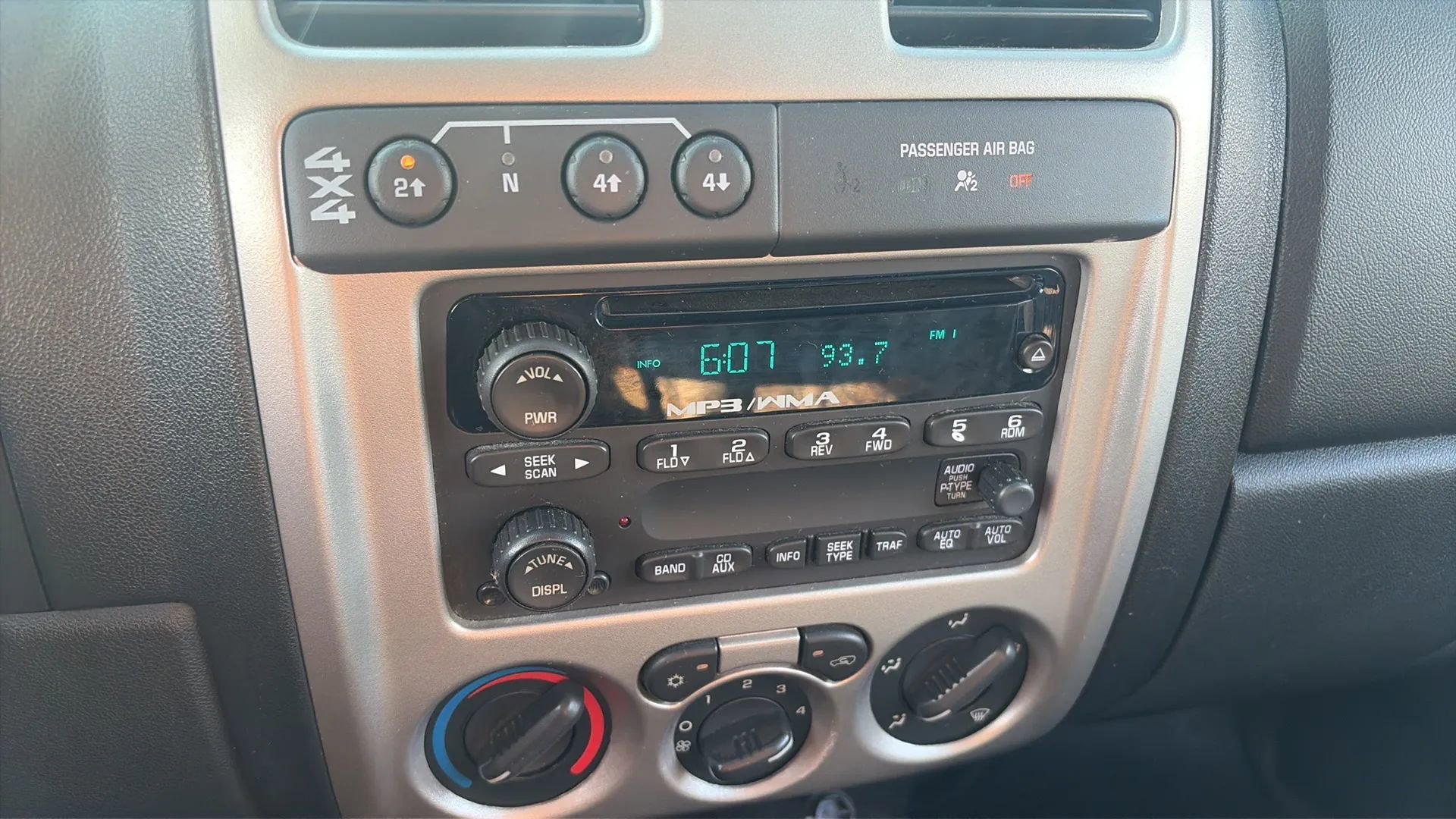 Used 2008 Chevrolet Colorado LT w/ LT Preferred Equipment Group AWD/4WD image 28