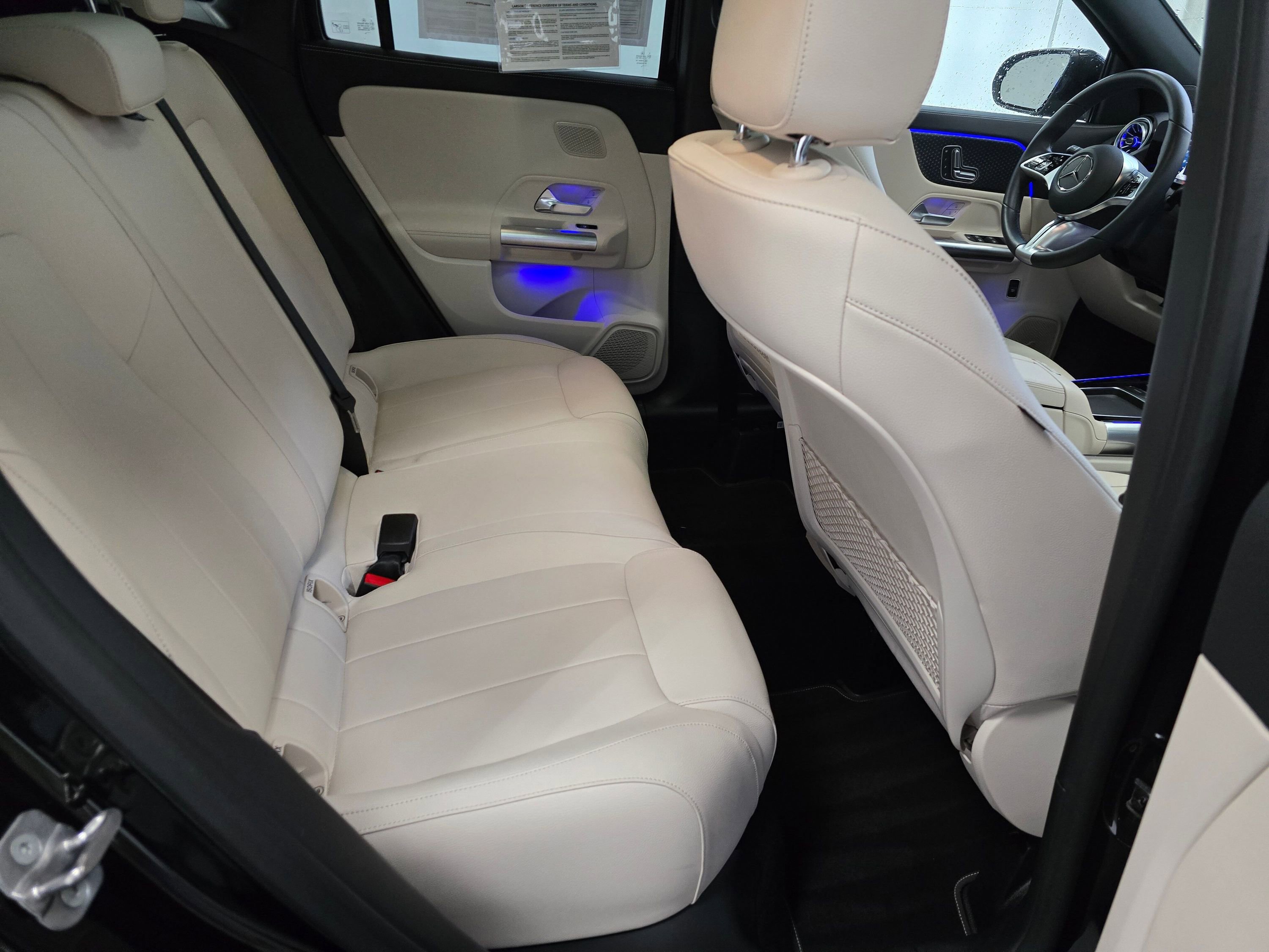 Used 2025 Mercedes-Benz GLA 250 4MATIC image 21