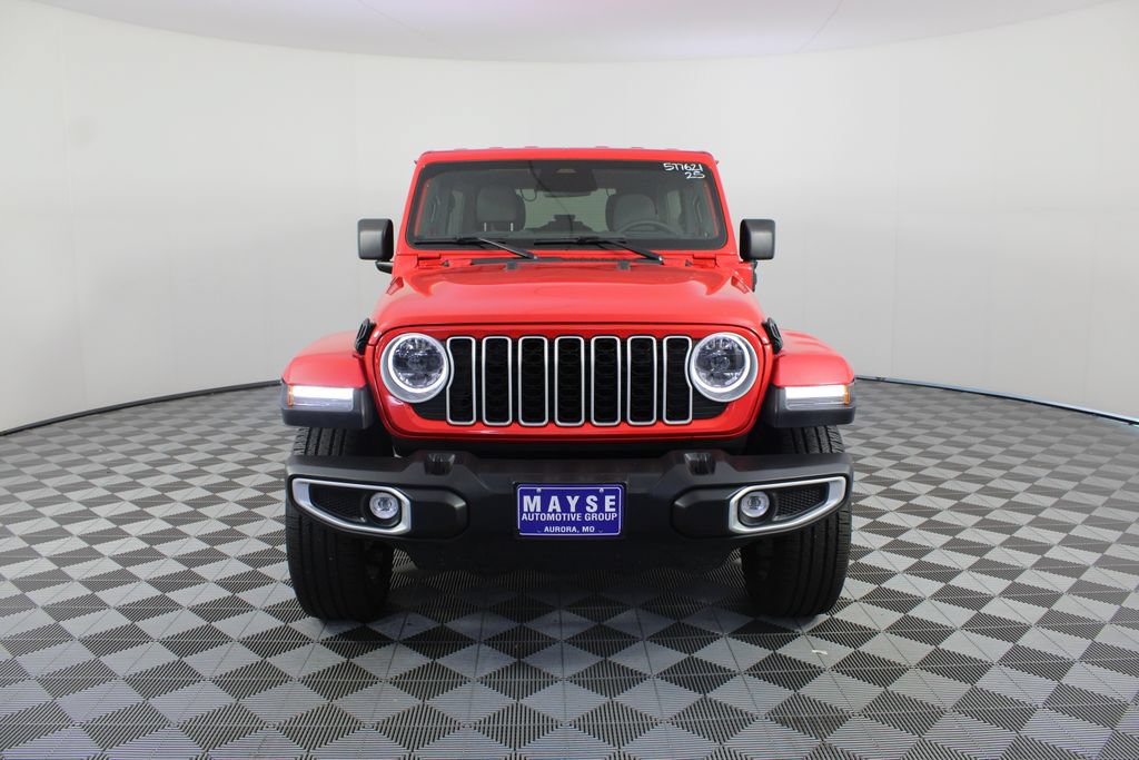 Used 2025 Jeep Wrangler Unlimited Sahara w/ Safety Group AWD/4WD image 25