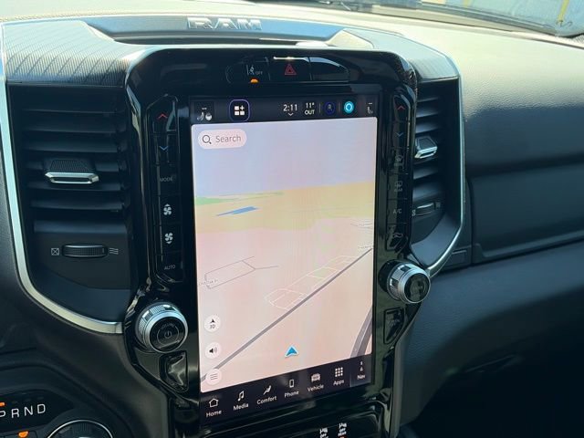 New 2026 RAM 1500 4x4 Crew Cab image 3