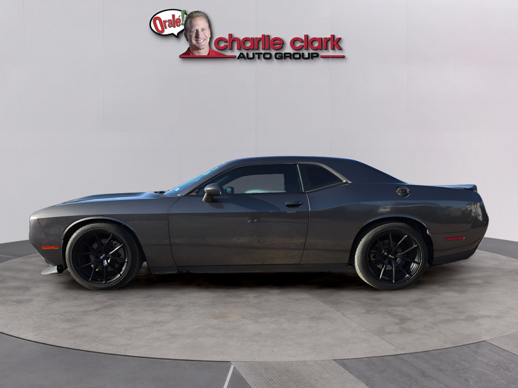 Used 2023 Dodge Challenger GT RWD image 2