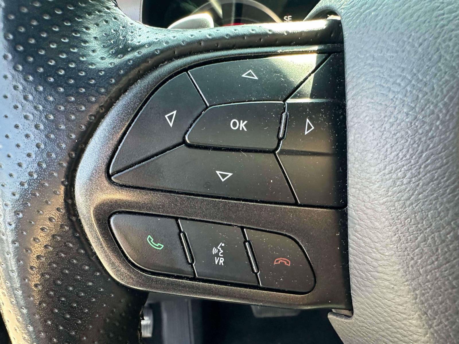 Used 2022 Dodge Charger SXT w/ Navigation & Travel Group AWD/4WD image 19