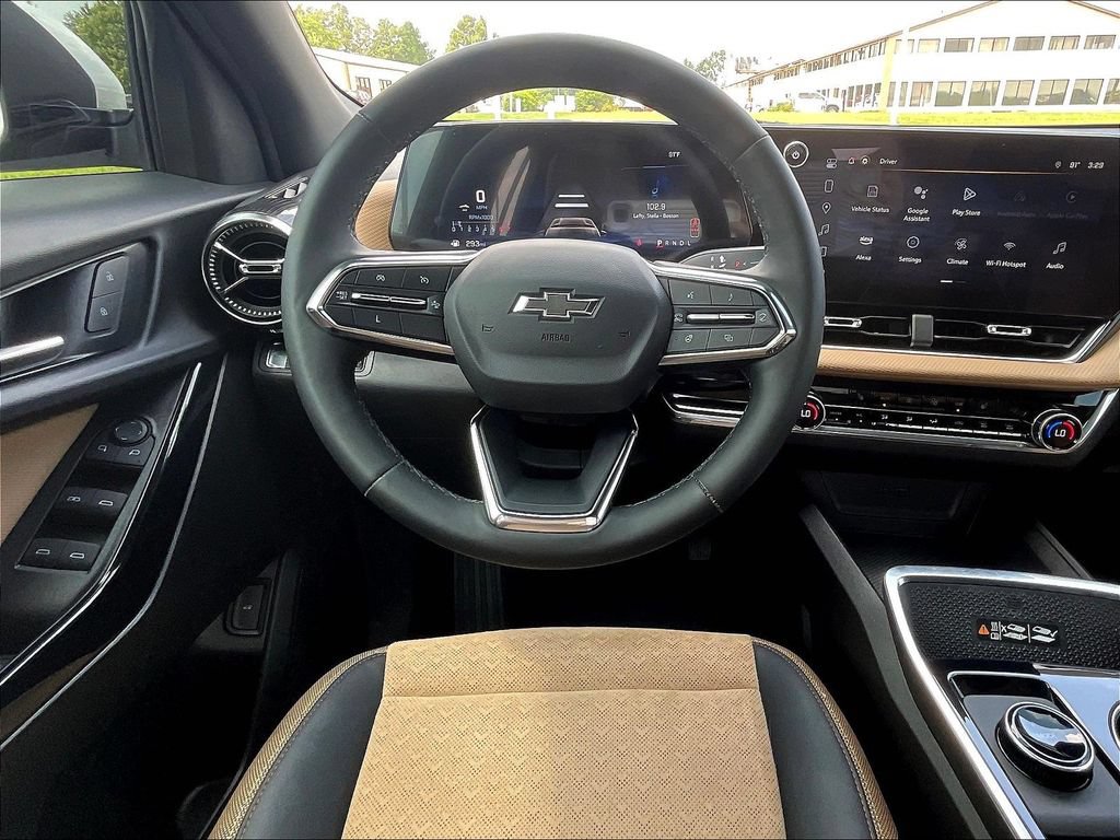 Used 2025 Chevrolet Equinox ACTIV FWD image 7