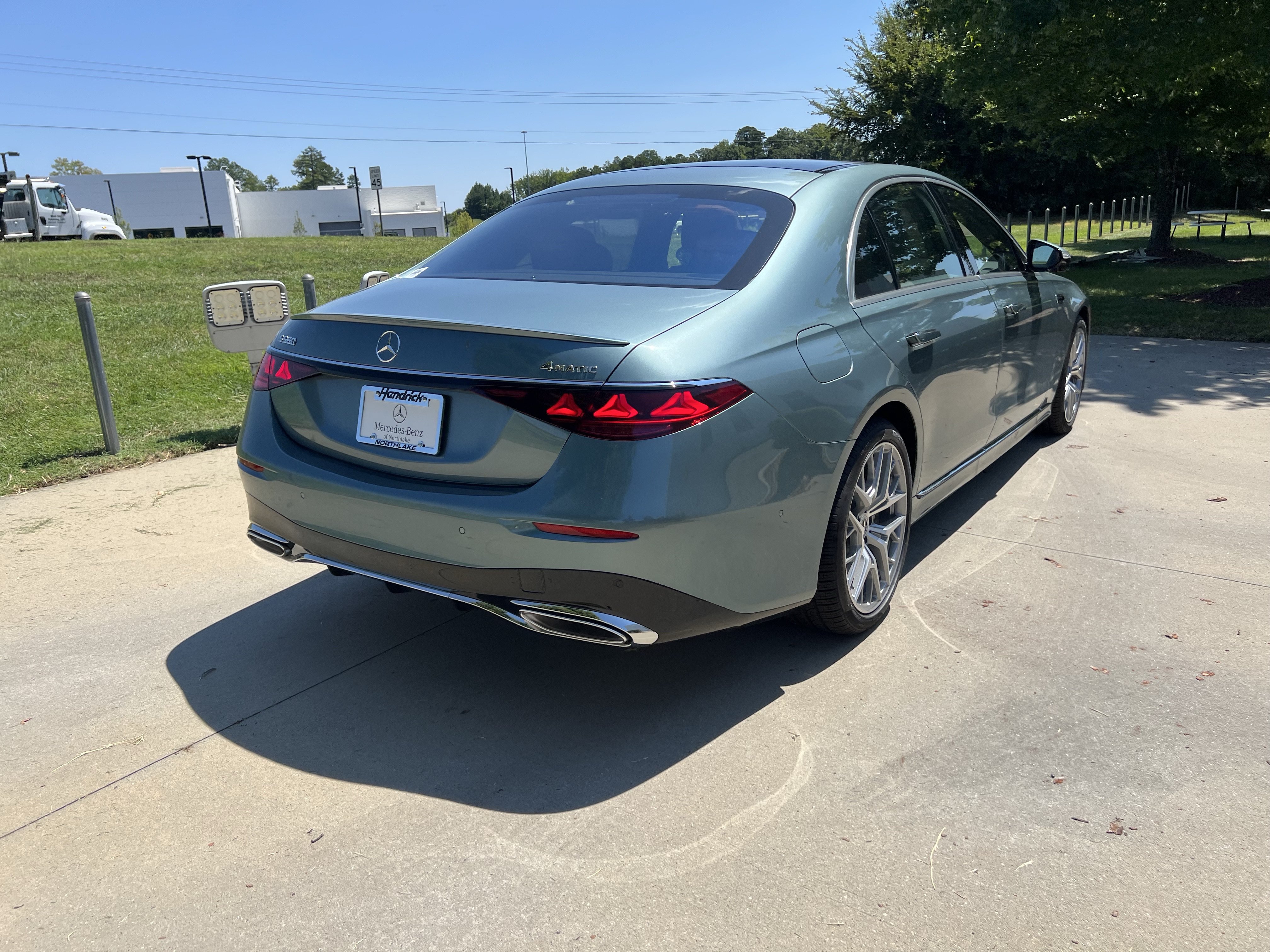 New 2027 Mercedes-Benz S 580 4MATIC Sedan image 9
