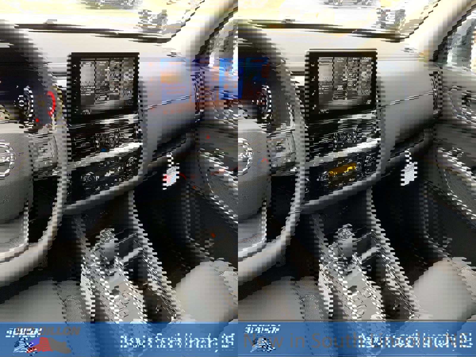 New 2026 Nissan Pathfinder SL image 7