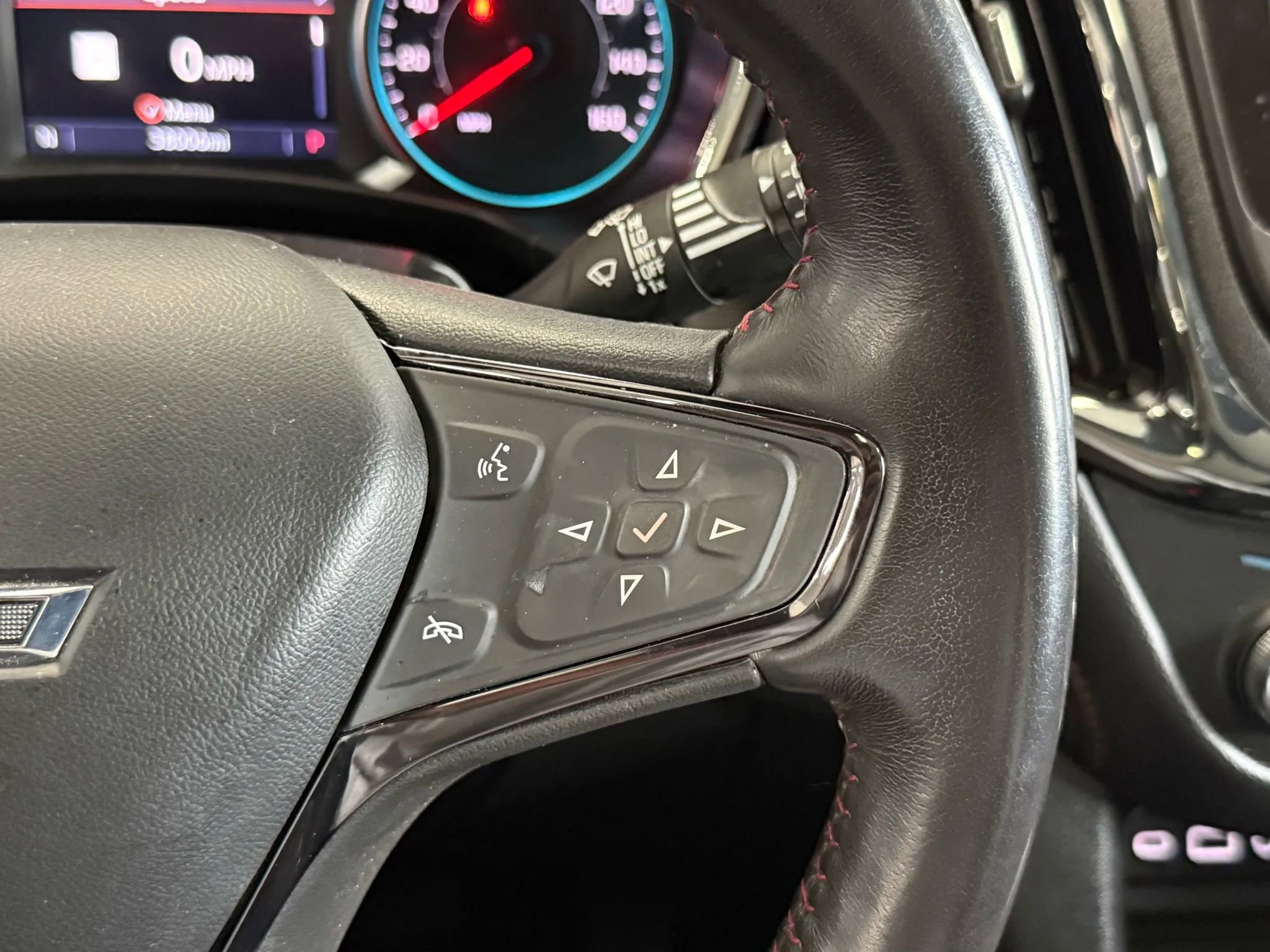 Used 2022 Chevrolet Equinox RS w/ Infotainment Package AWD/4WD image 13