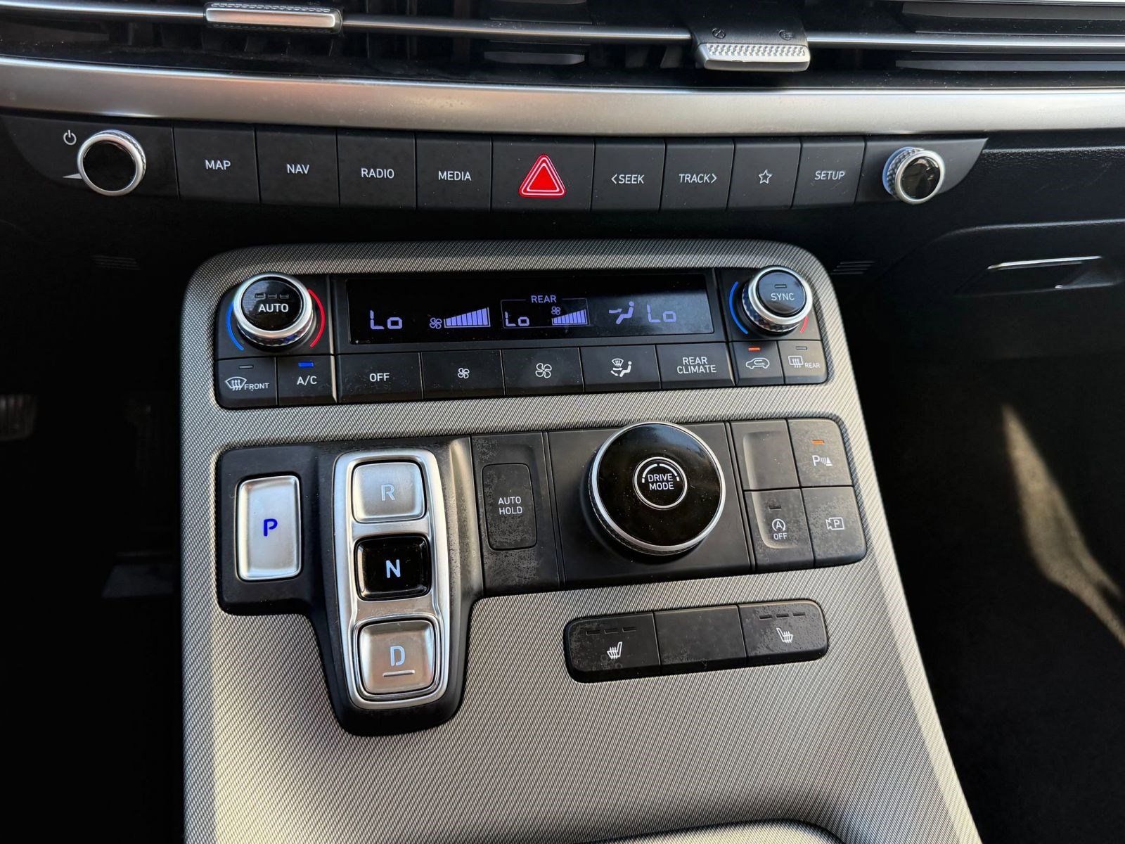 Used 2025 Hyundai Palisade SEL FWD image 20