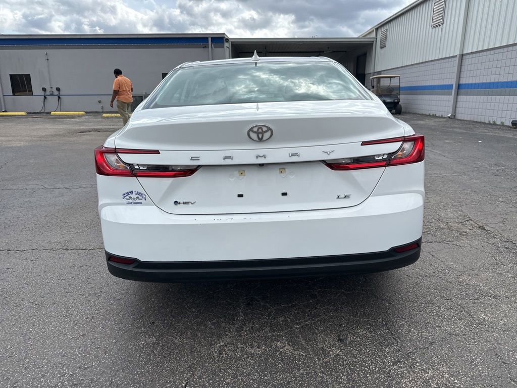 Used 2025 Toyota Camry LE image 4