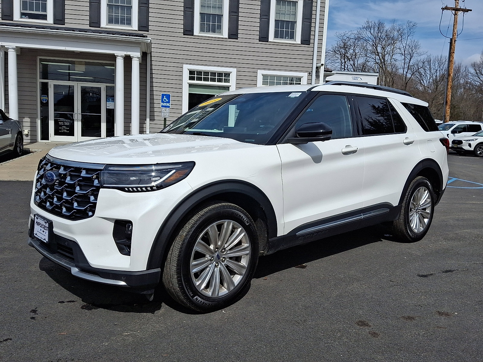 Certified 2025 Ford Explorer Platinum w/ LUX Leather Package image 1