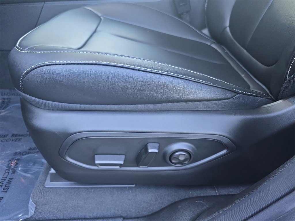 New 2025 Jeep Grand Cherokee Limited image 30