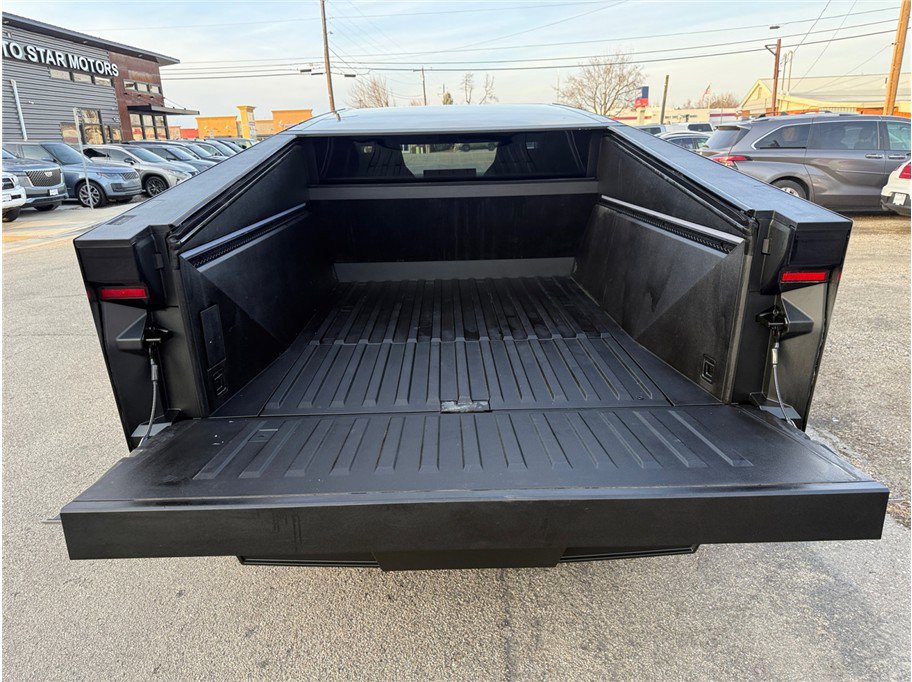 Used 2024 Tesla Cybertruck Cyberbeast image 42