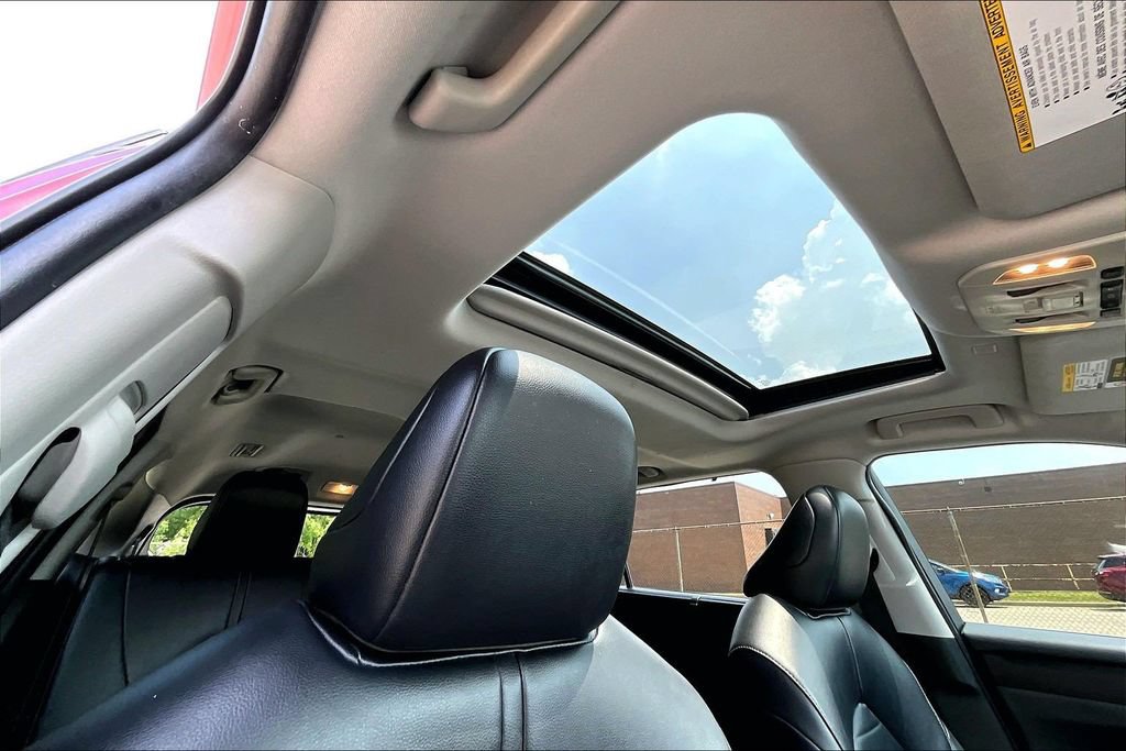 Used 2022 Toyota Highlander XLE FWD image 21