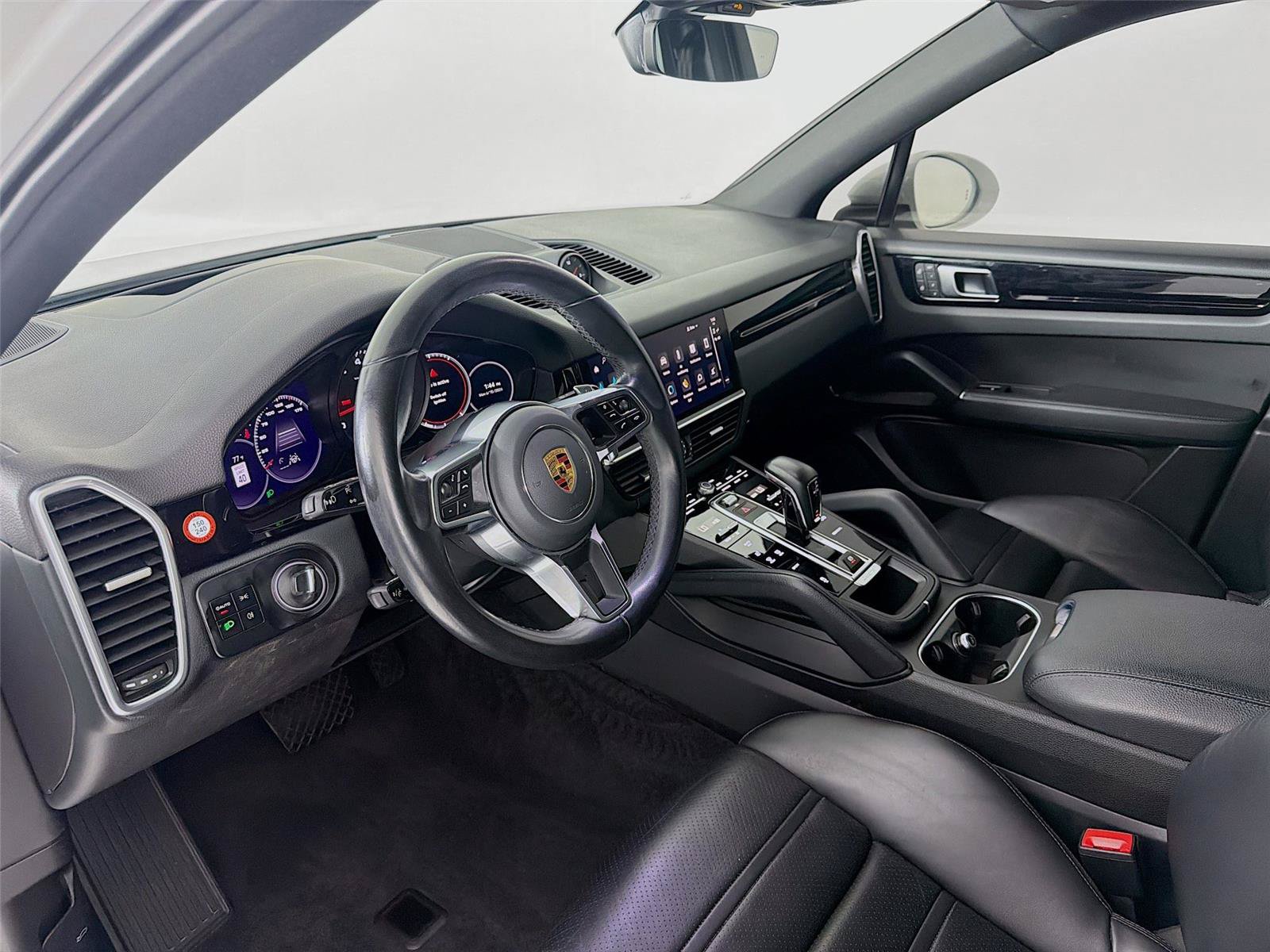 Certified 2023 Porsche Cayenne Platinum Edition AWD/4WD image 4