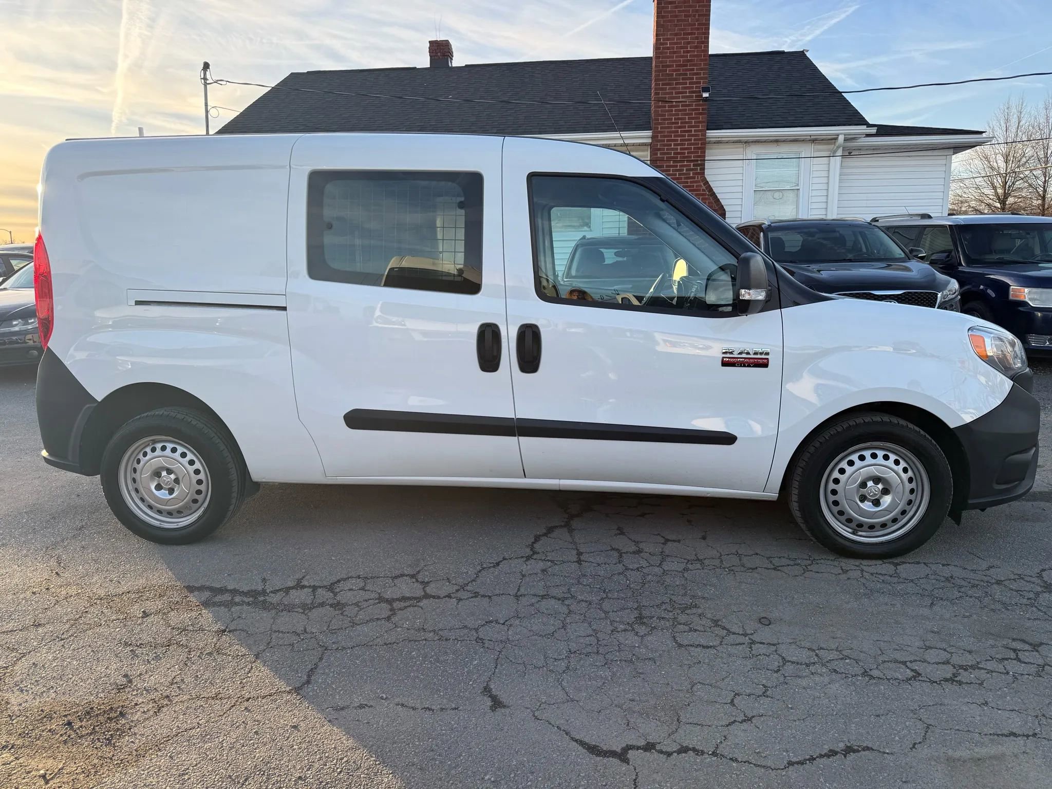 Used 2021 RAM ProMaster City Tradesman w/ Window Group 09 FWD image 4