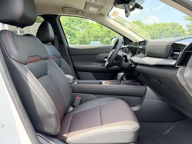 New 2026 Nissan Kicks SR w/ Interior Electronics Package FWD image 10