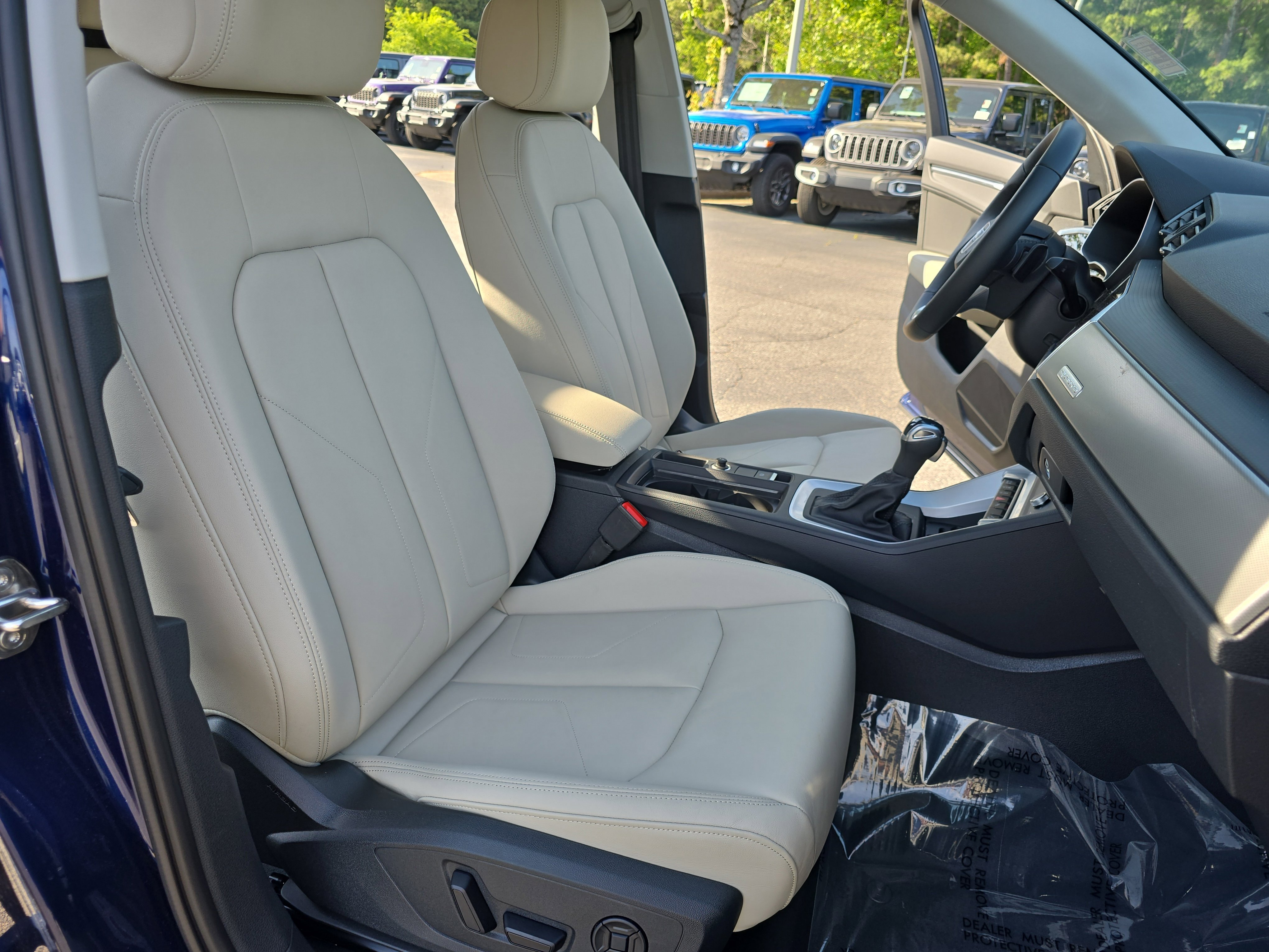 Used 2024 Audi Q3 2.0T Premium Plus image 10