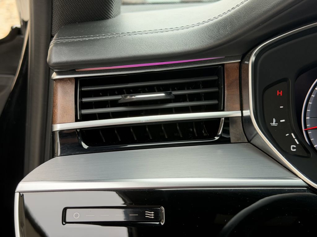 Used 2019 Audi A8 L 3.0T w/ Luxury Package image 31