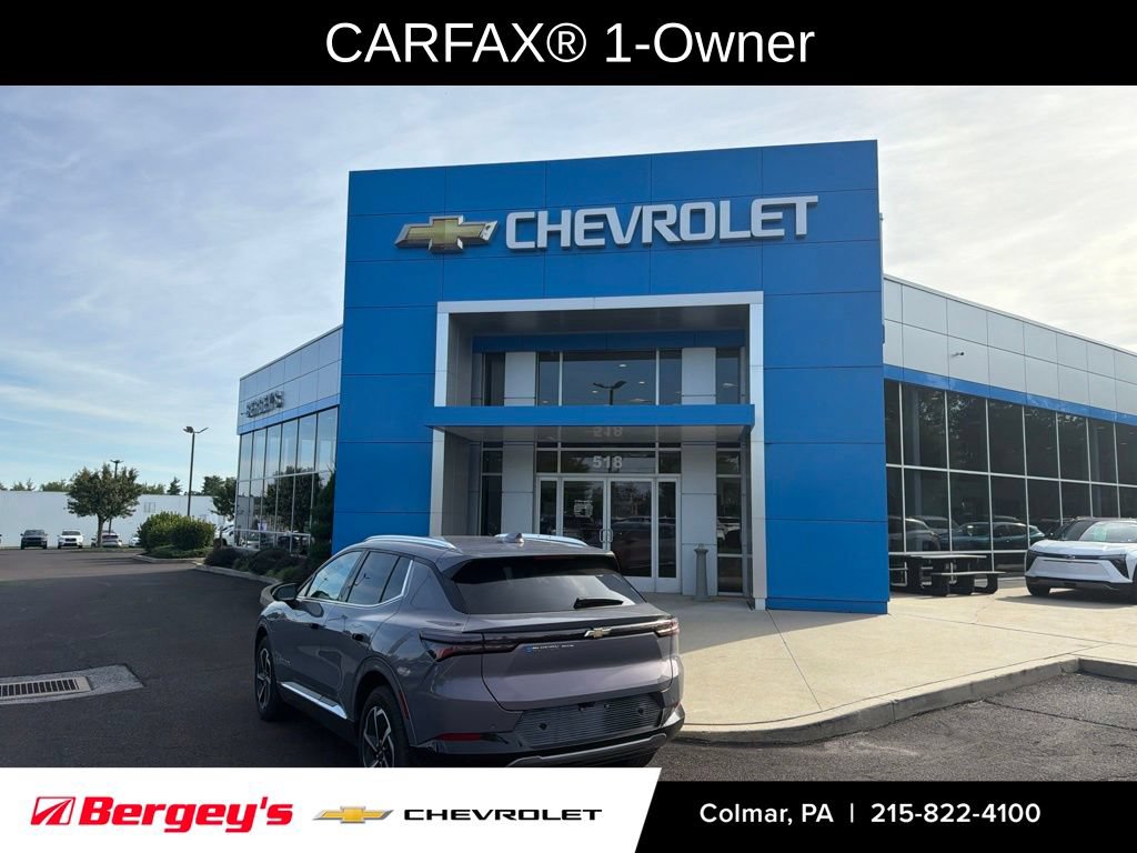 Used 2024 Chevrolet Equinox EV LT AWD/4WD image 3