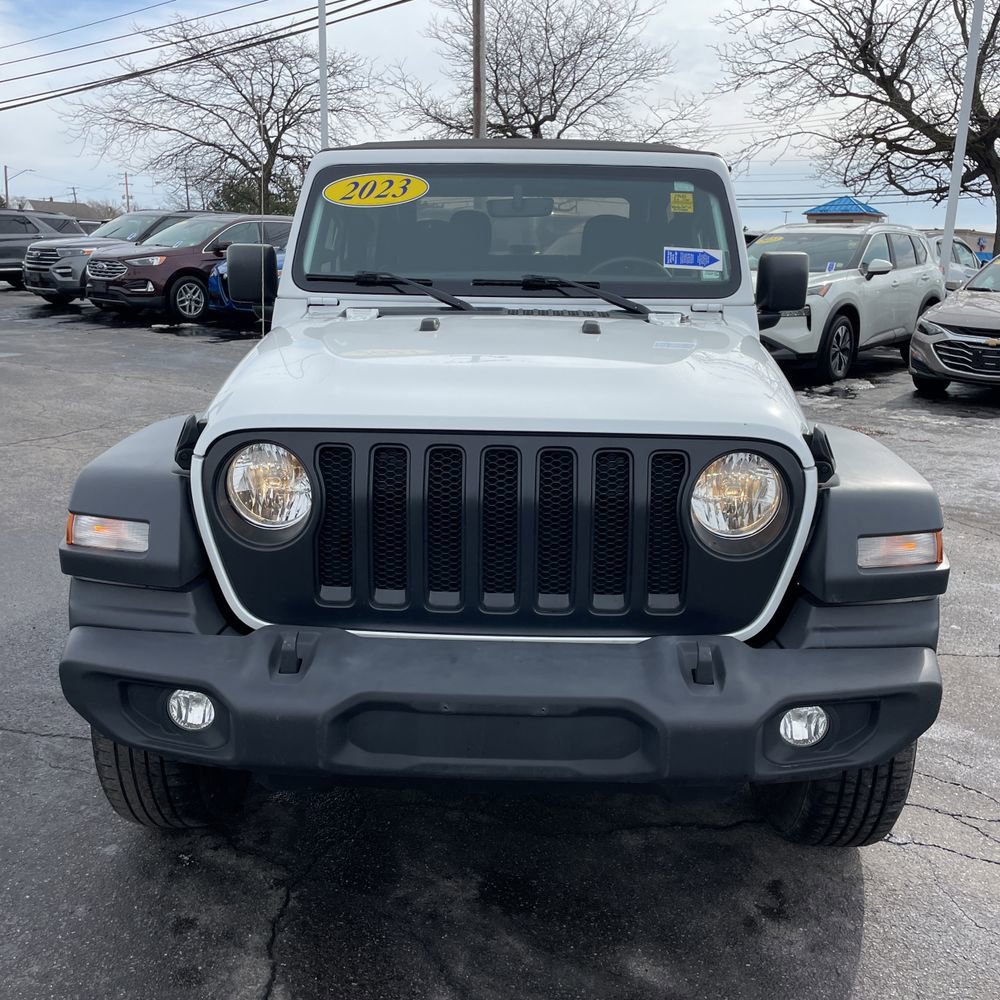 Used 2023 Jeep Wrangler Sport S image 12
