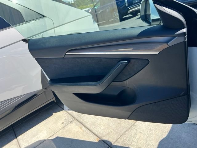 Used 2021 Tesla Model 3 Standard Range Plus RWD image 17