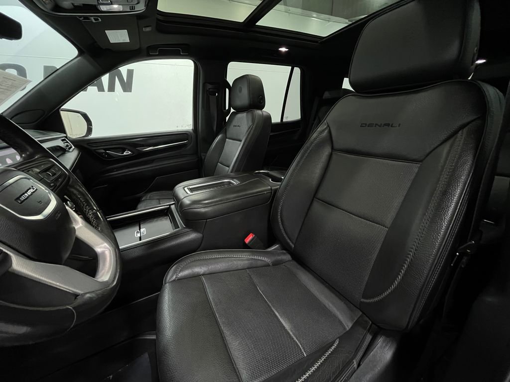 Used 2021 GMC Yukon Denali w/ Advanced Technology Package image 15