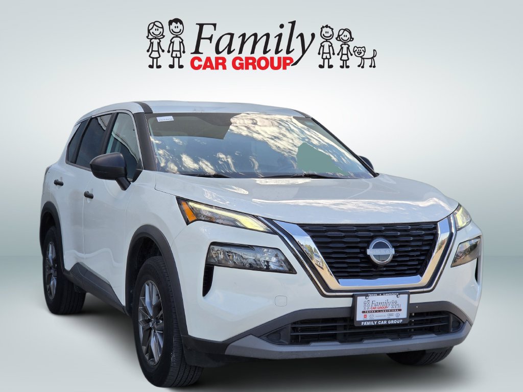 Used 2023 Nissan Rogue S FWD image 2