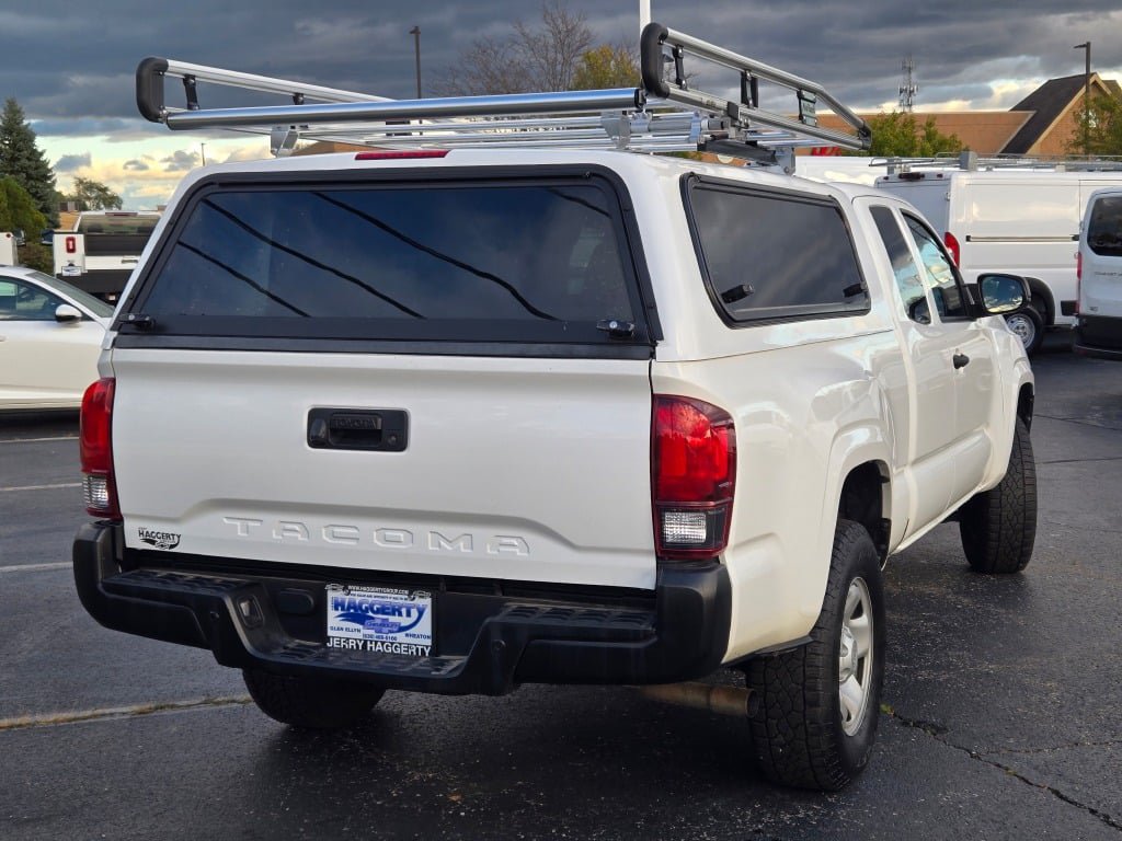 Used 2022 Toyota Tacoma SR RWD image 14