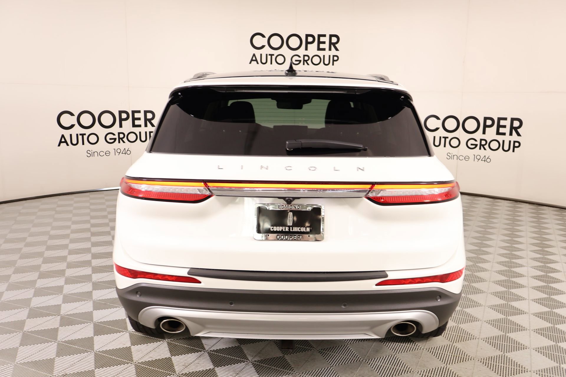 Used 2024 Lincoln Corsair Reserve w/ Equipment Group 201A image 23