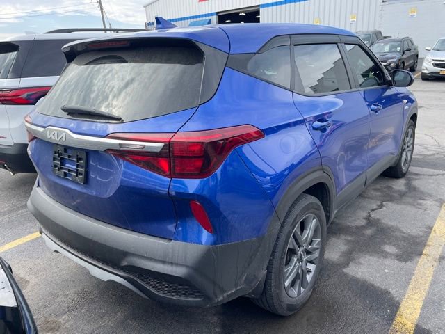 Used 2023 Kia Seltos LX image 7