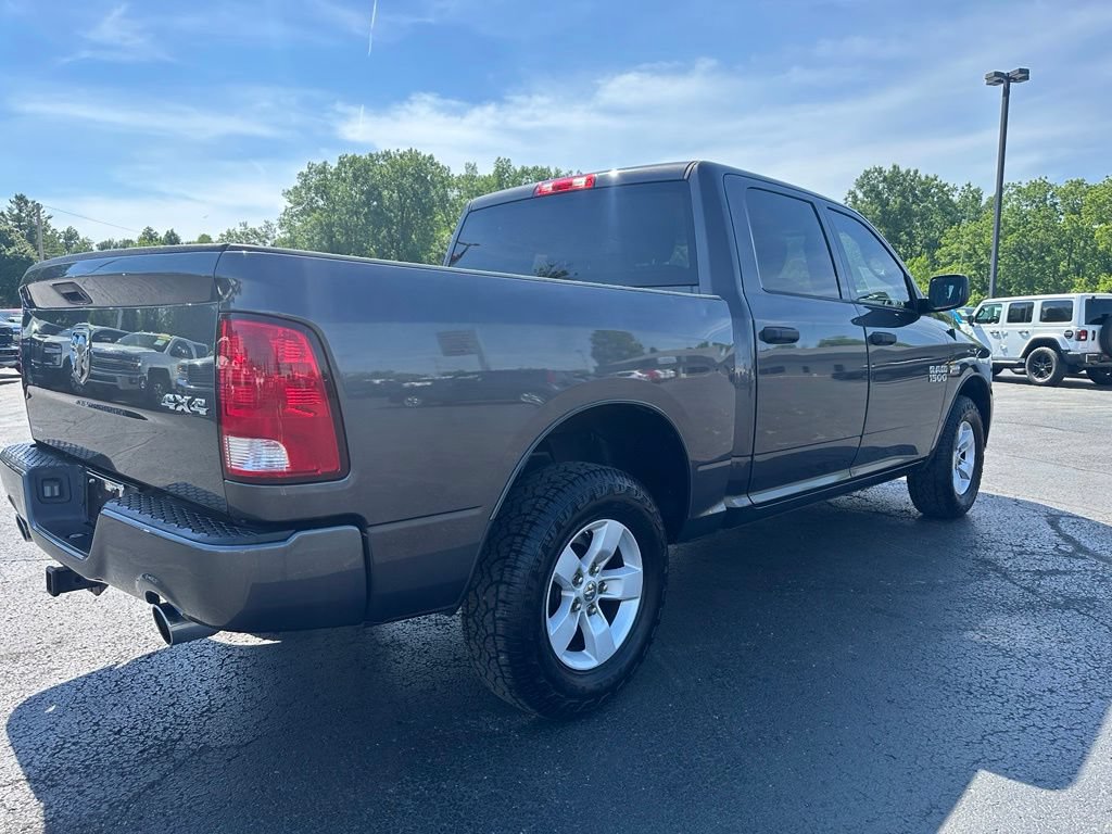 Used 2018 RAM 1500 Express AWD/4WD image 3