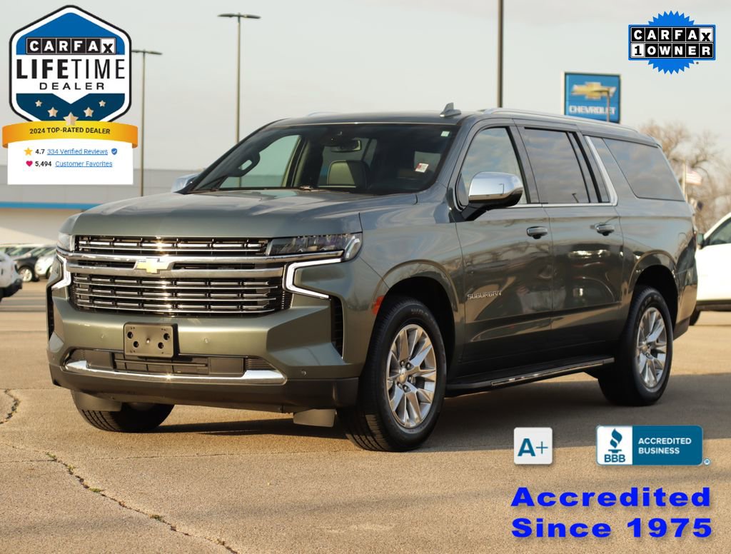 Used 2023 Chevrolet Suburban Premier RWD image 3