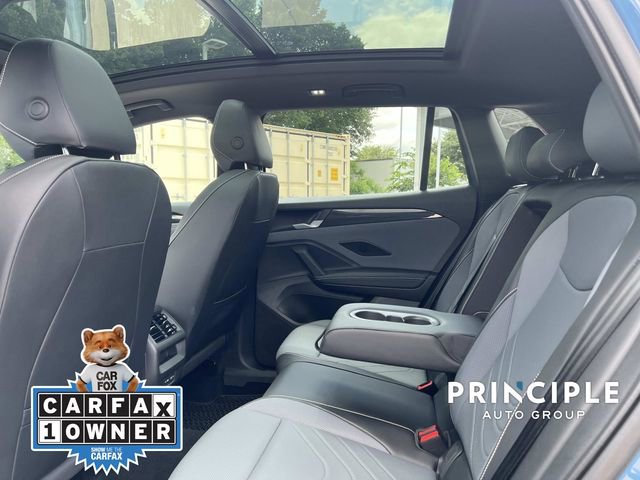 Certified 2025 Volkswagen Tiguan SE R-Line AWD/4WD image 29