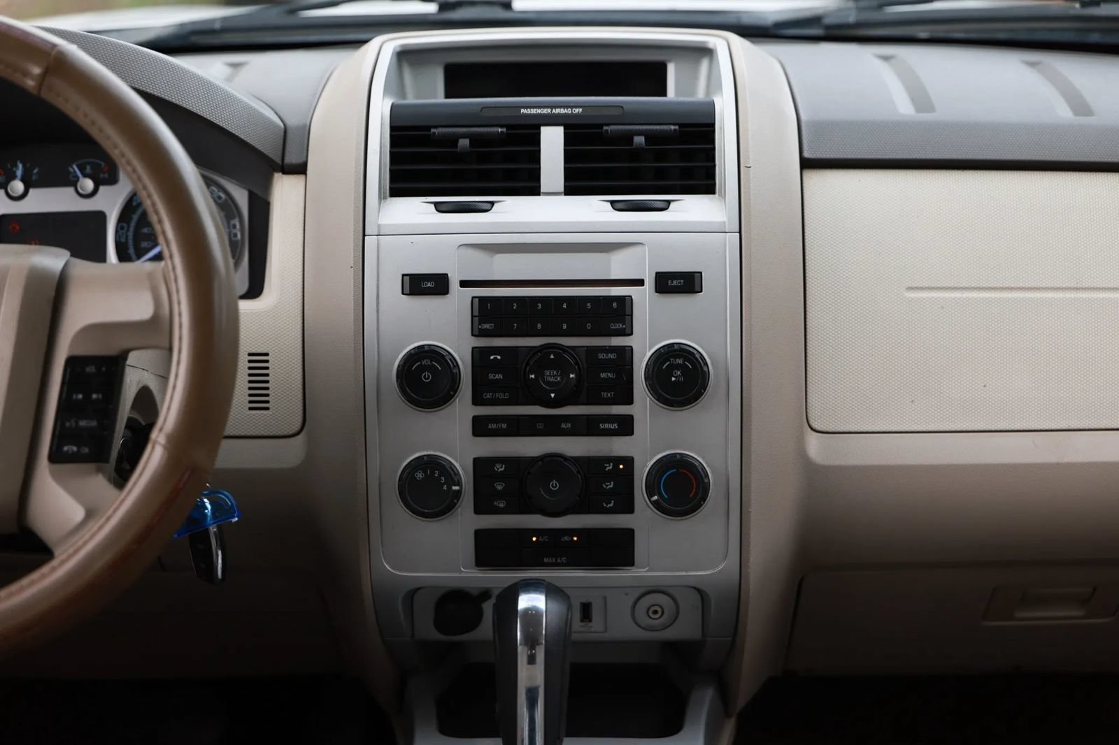Used 2010 Mercury Mariner 4WD image 37