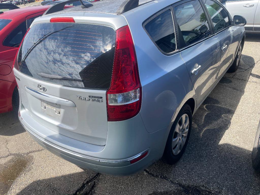 Used 2010 Hyundai Elantra SE w/ Popular Equipment Pkg 2 FWD image 6