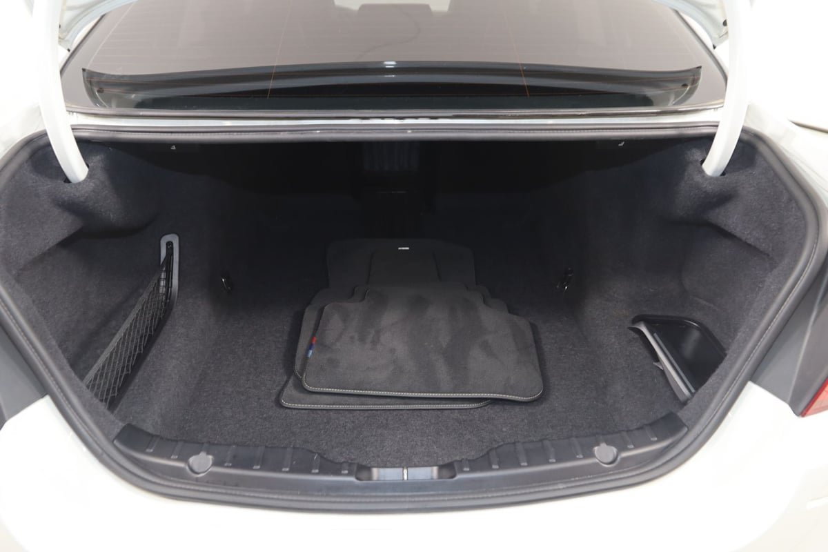 Used 2015 BMW M5 RWD image 52