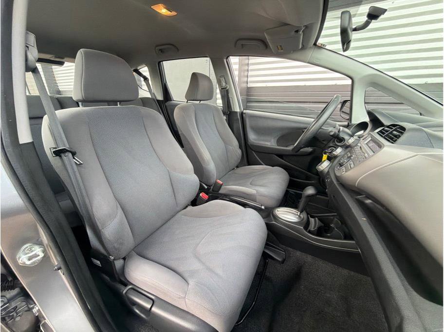 Used 2010 Honda Fit image 4