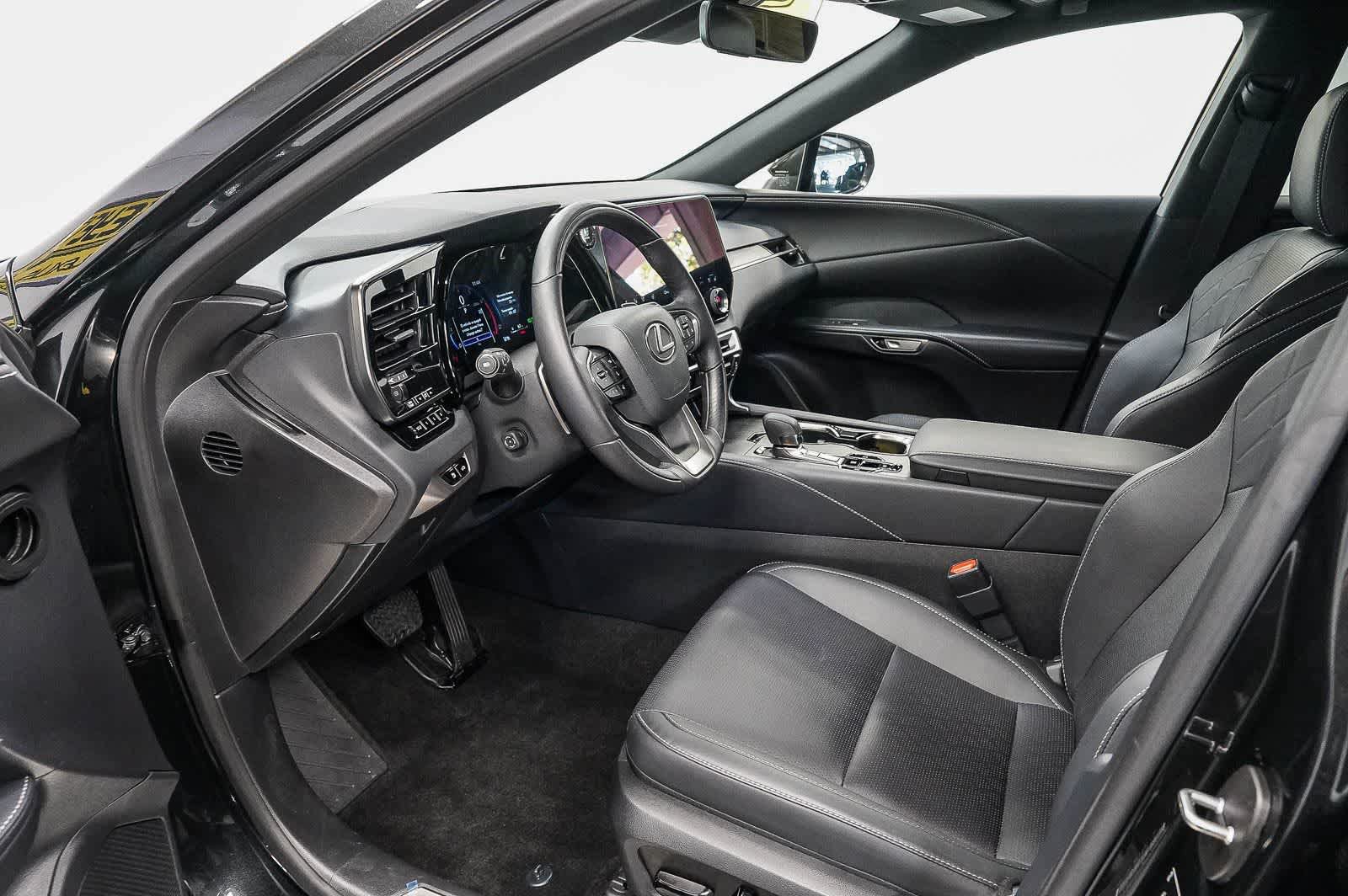 Used 2025 Lexus RX 350 Premium Plus FWD image 18