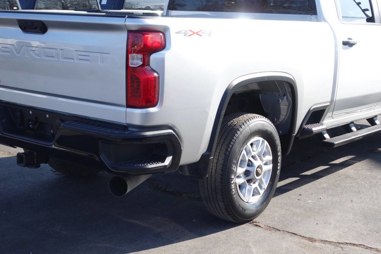 Used 2022 Chevrolet Silverado 2500 W/T w/ WT Convenience Package image 11