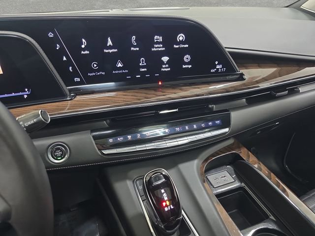 Certified 2023 Cadillac Escalade Premium Luxury Platinum image 17