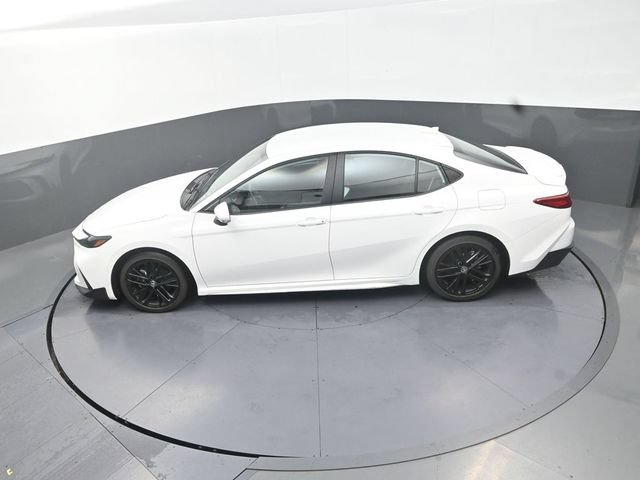 Used 2026 Toyota Camry SE FWD image 26