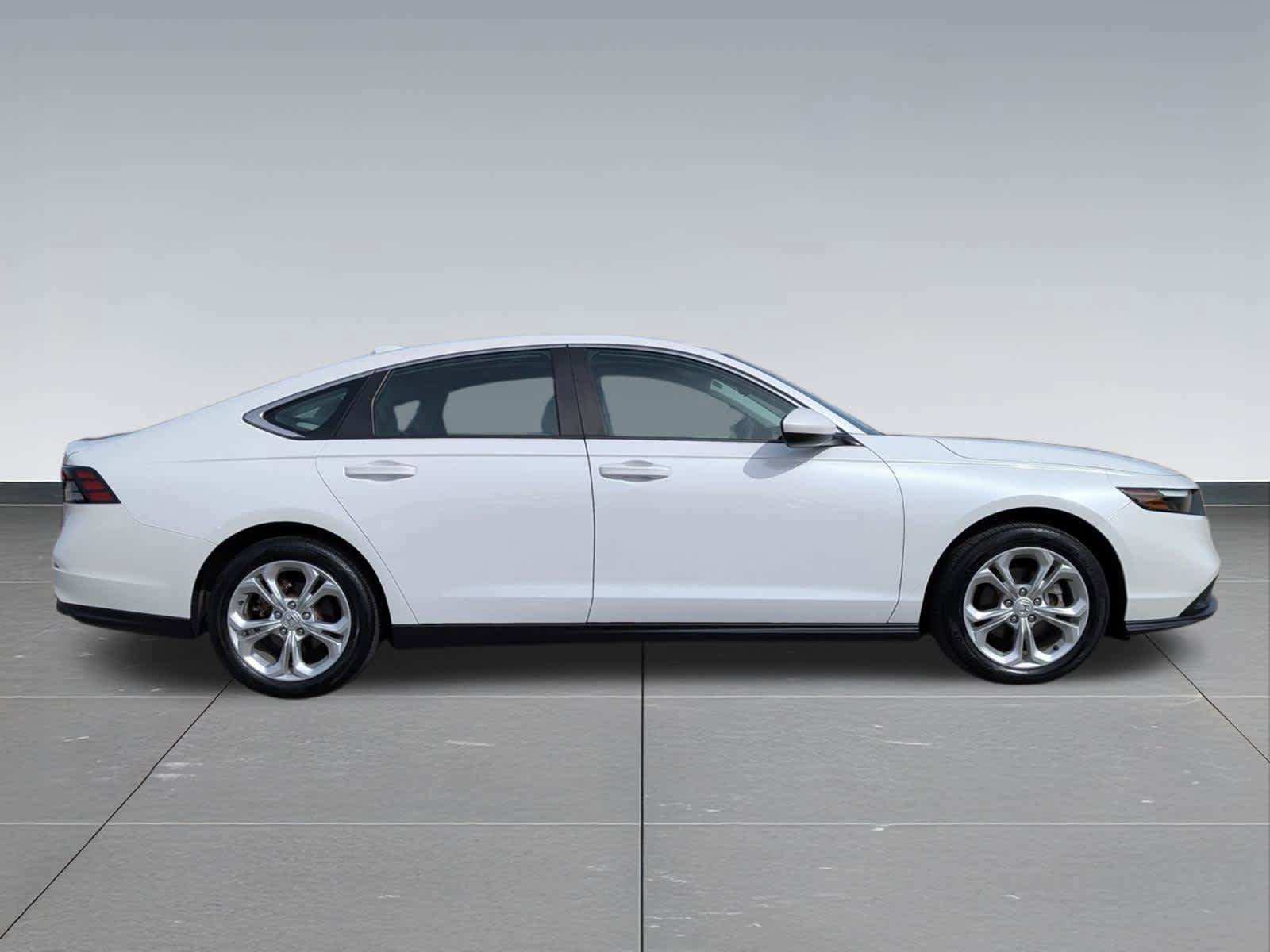 Certified 2023 Honda Accord LX image 6