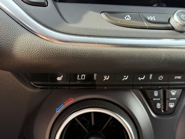 Used 2025 Chevrolet Blazer LT image 22