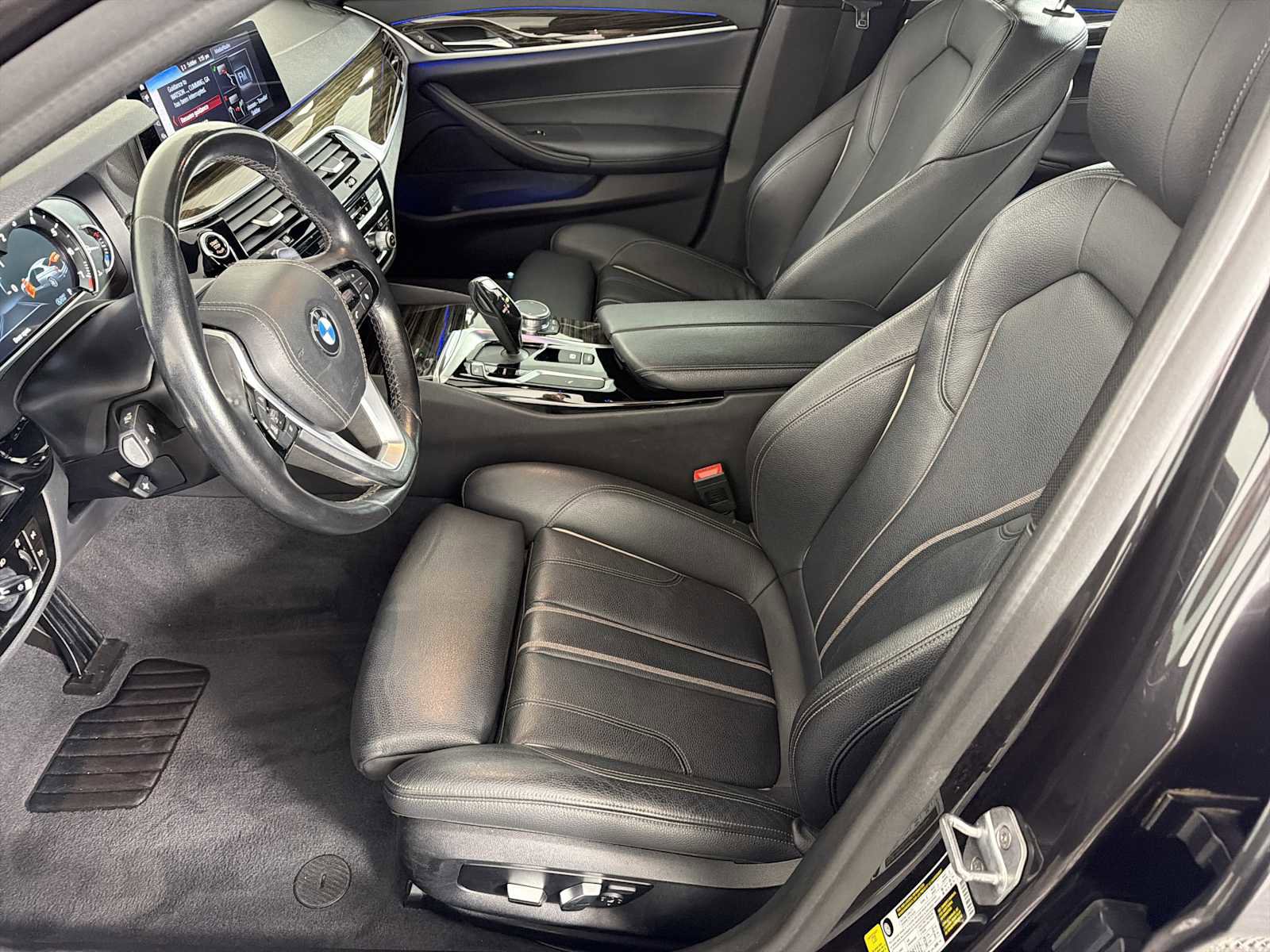 Used 2019 BMW 530i w/ Convenience Package image 7