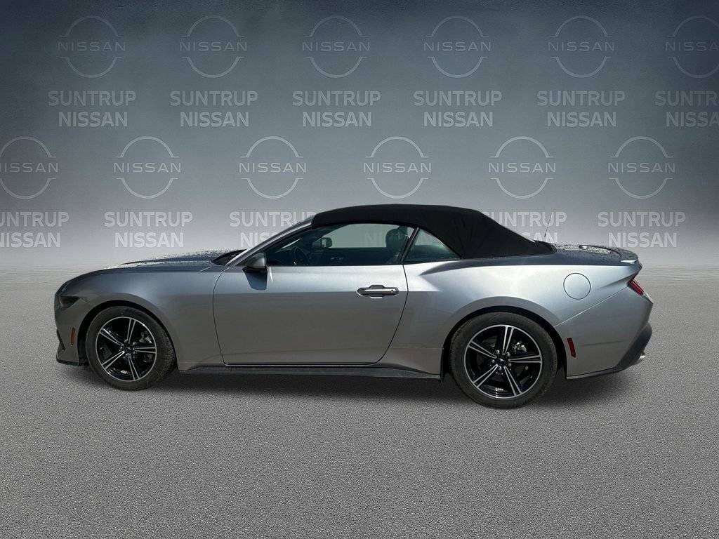 Used 2025 Ford Mustang Premium RWD image 35