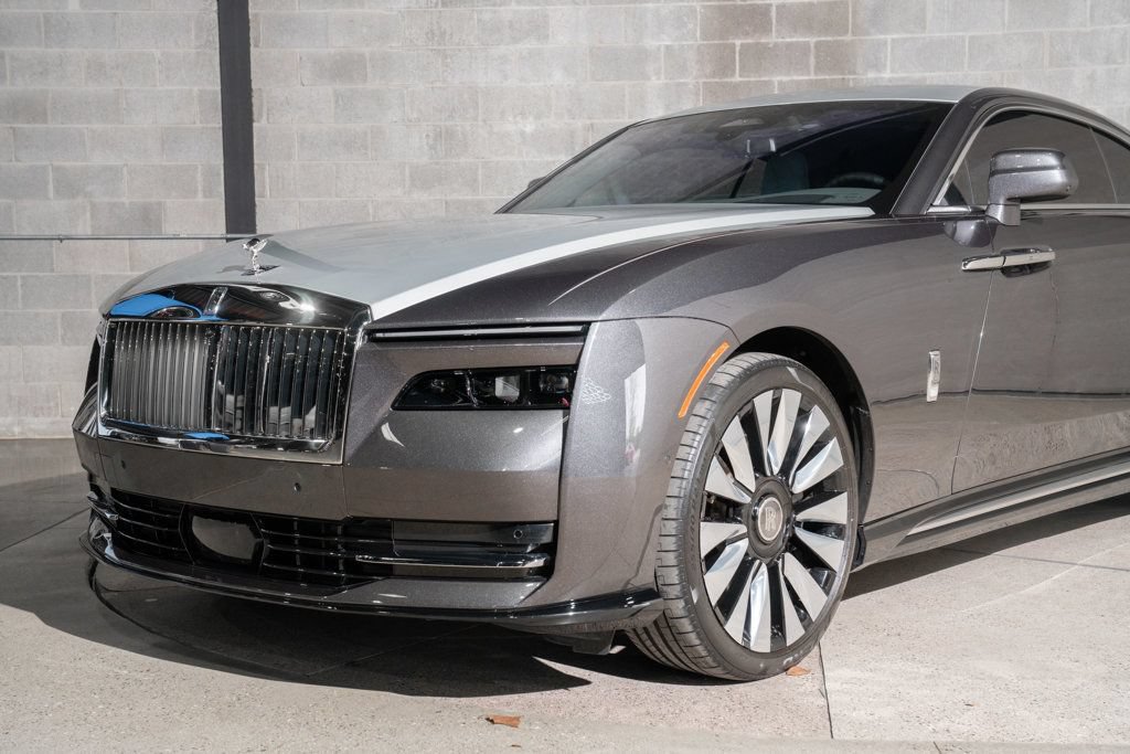 Used 2024 Rolls-Royce Spectre w/ Spectre Launch Package AWD/4WD image 40